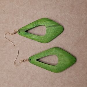 Green hollowed earrings wood diamond shape earrings